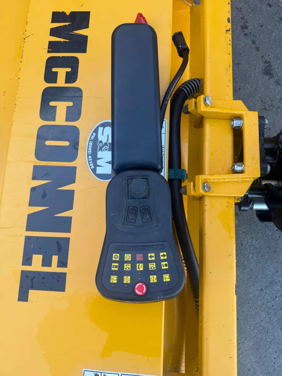 Like new McConnel 5555/60 no vat - Image 3