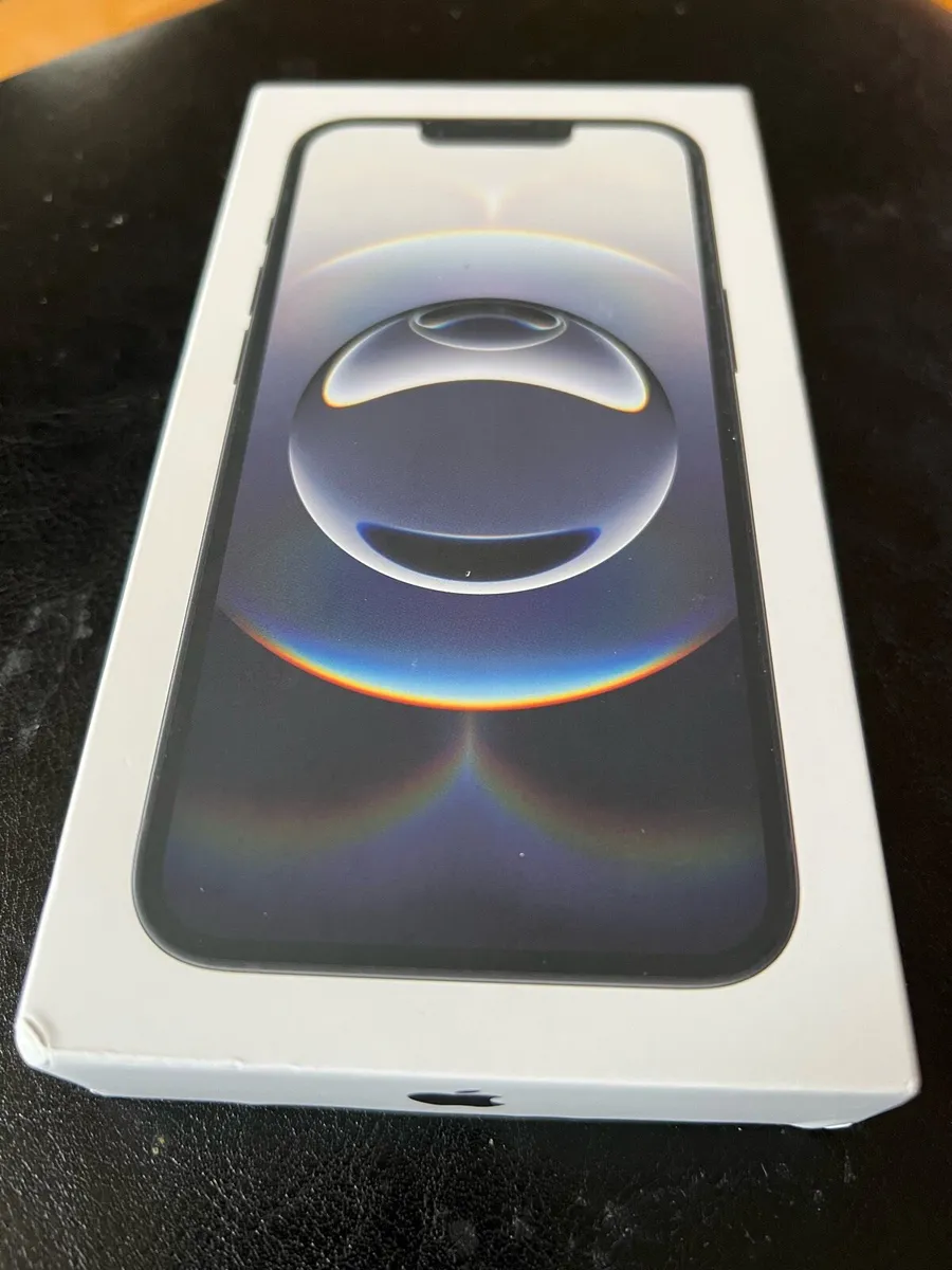 Apple iPhone 16e - Image 1