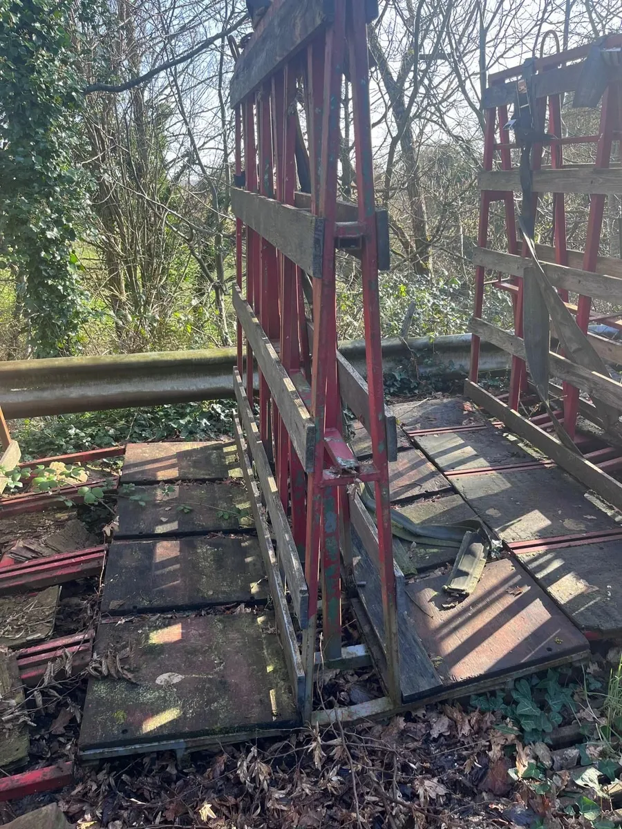 Glass Racks - Image 4