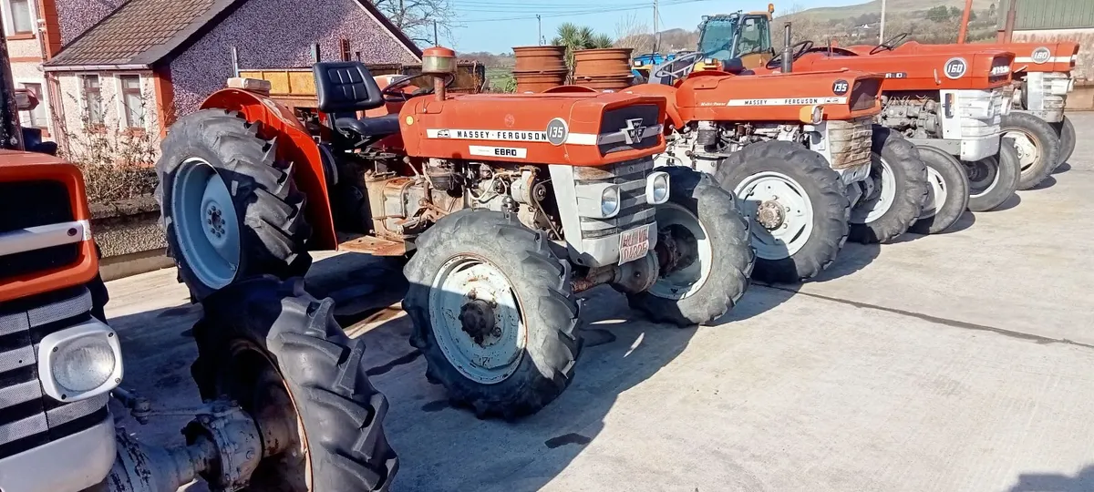 TRACTOR AUCTION - Image 3