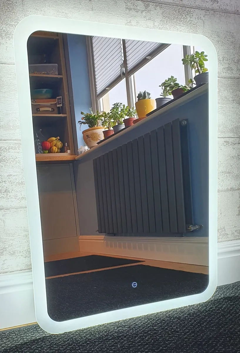 LED Bathroom Mirror Antifog Fog Free 60cm - Image 3