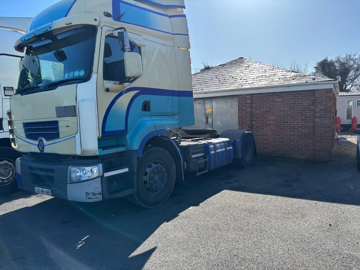 2014 Renault premium 4 x 2 tested - Image 2