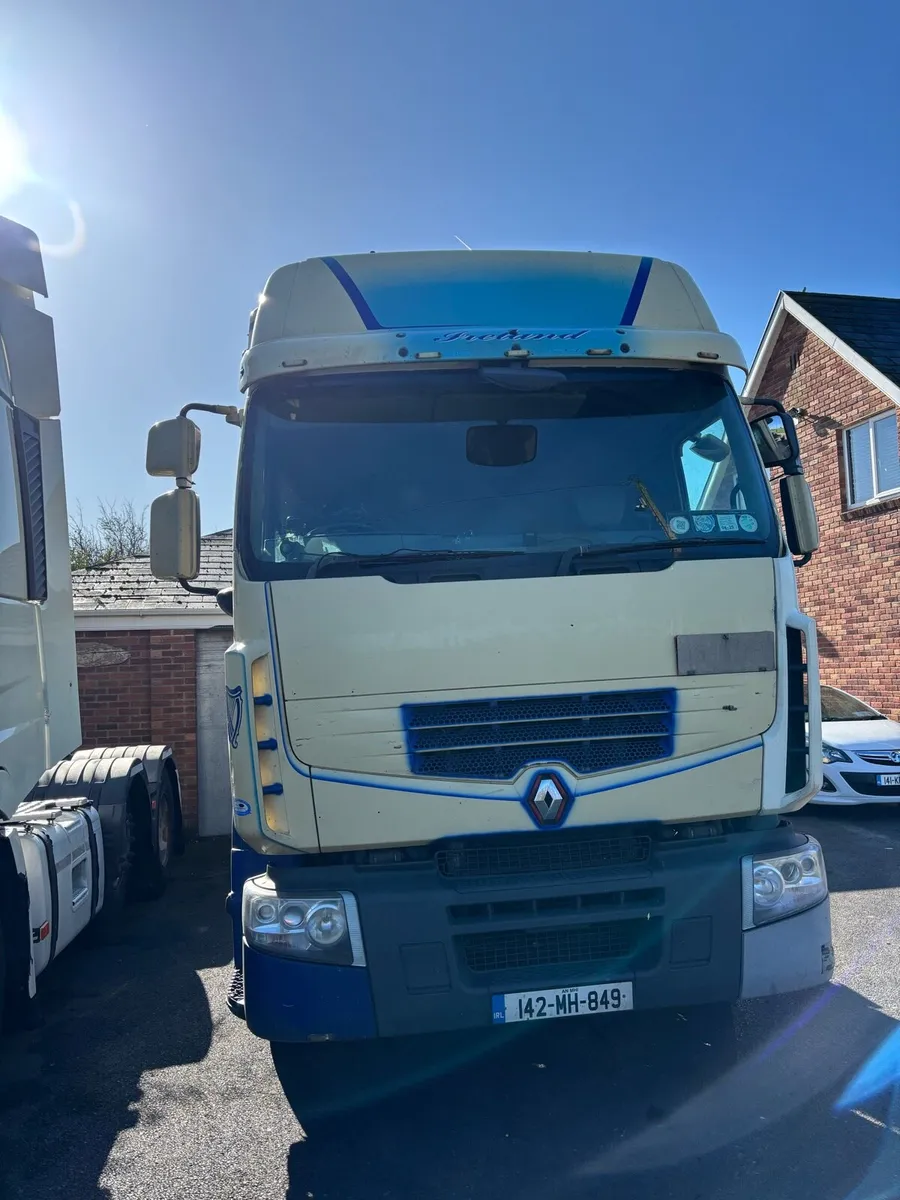 2014 Renault premium 4 x 2 tested - Image 3