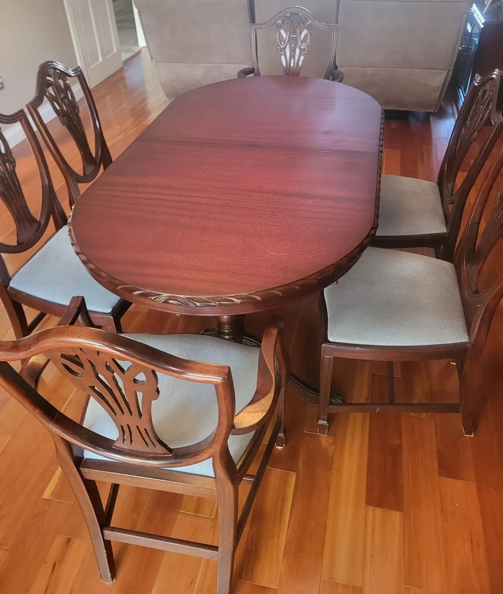 Dining table and Chairs - Image 3