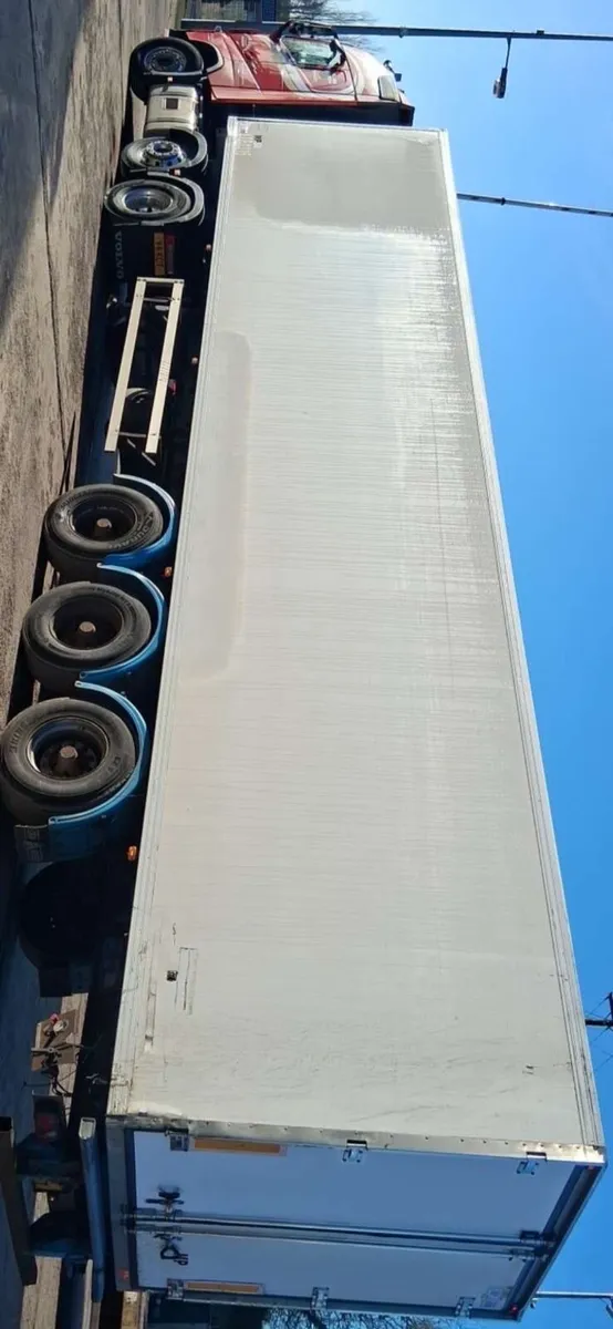 Gray @ adams fridge - Image 3