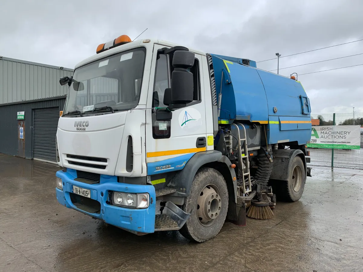 2008 IVECO 150E22 JOHNSTON SWEEPER FOR AUCTION - Image 1