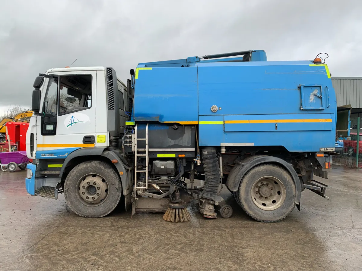 2008 IVECO 150E22 JOHNSTON SWEEPER FOR AUCTION - Image 2