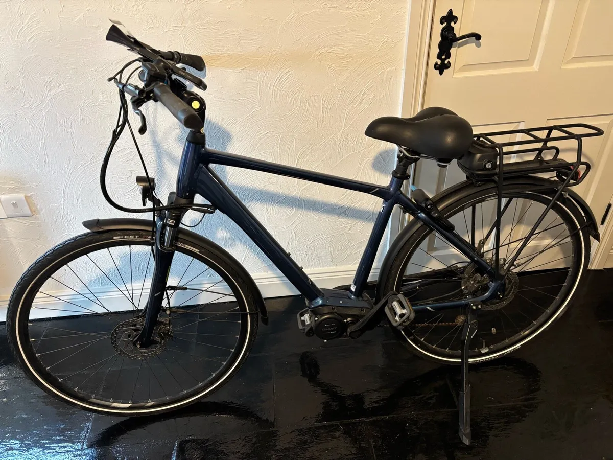 Giant Entoure 2019 e bike - Image 1
