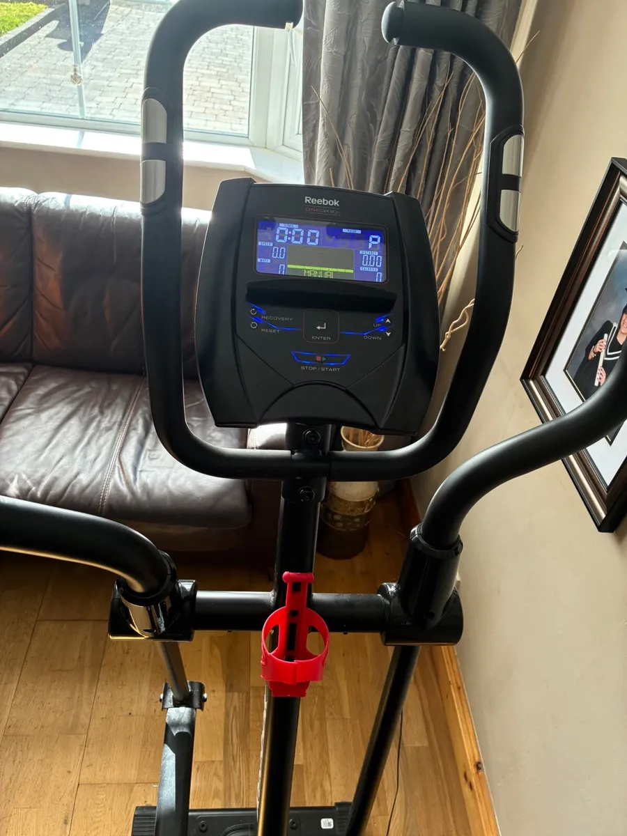 Cross Trainer - Image 1