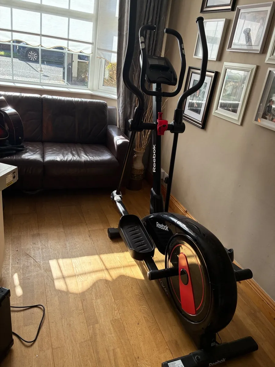 Cross Trainer - Image 2