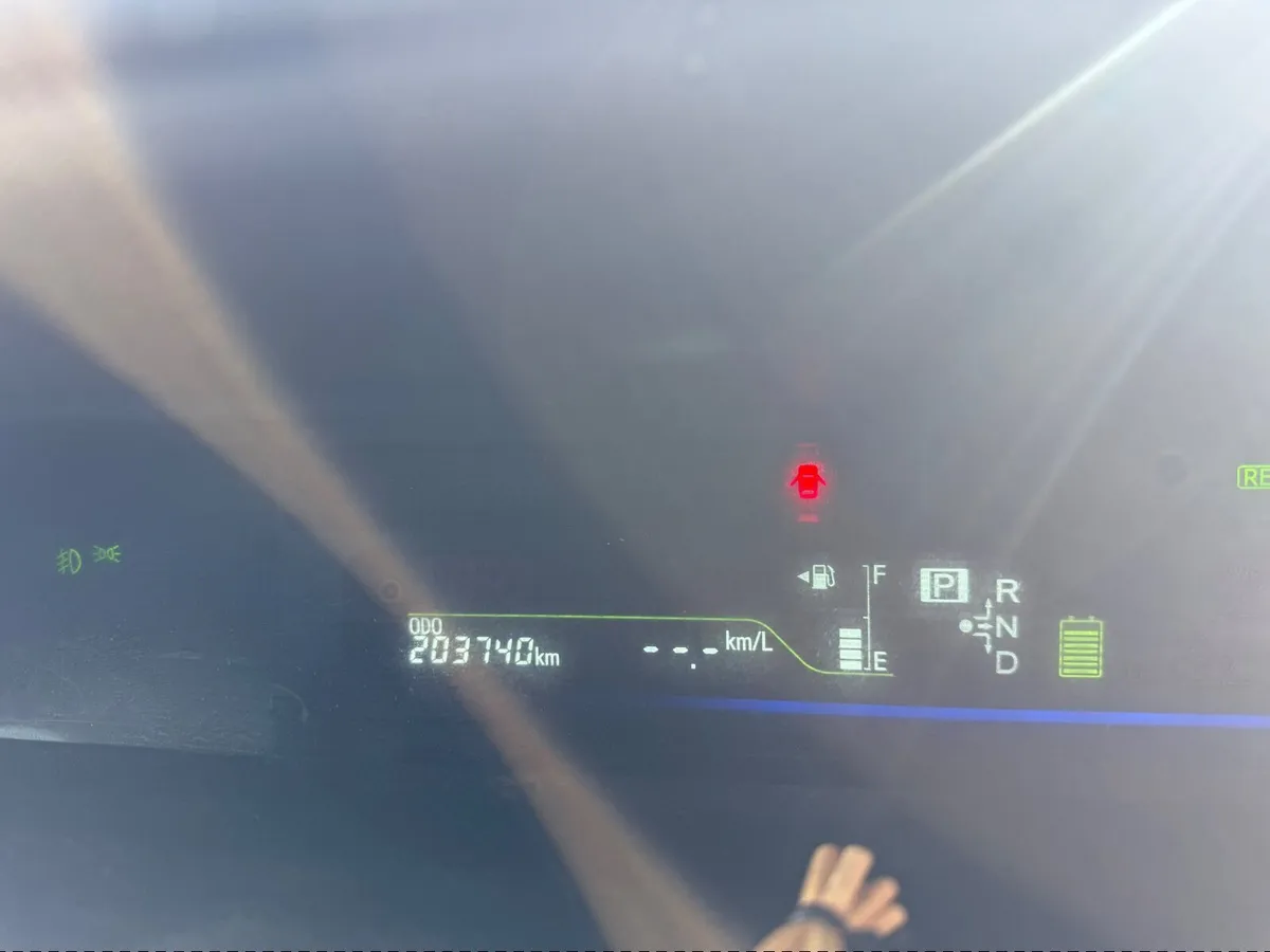 Toyota Prius - Image 2