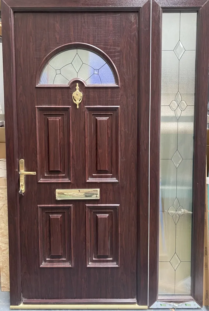 BRAND NEW PALLADIO COMPOSITE DOOR AND SIDE PANEL