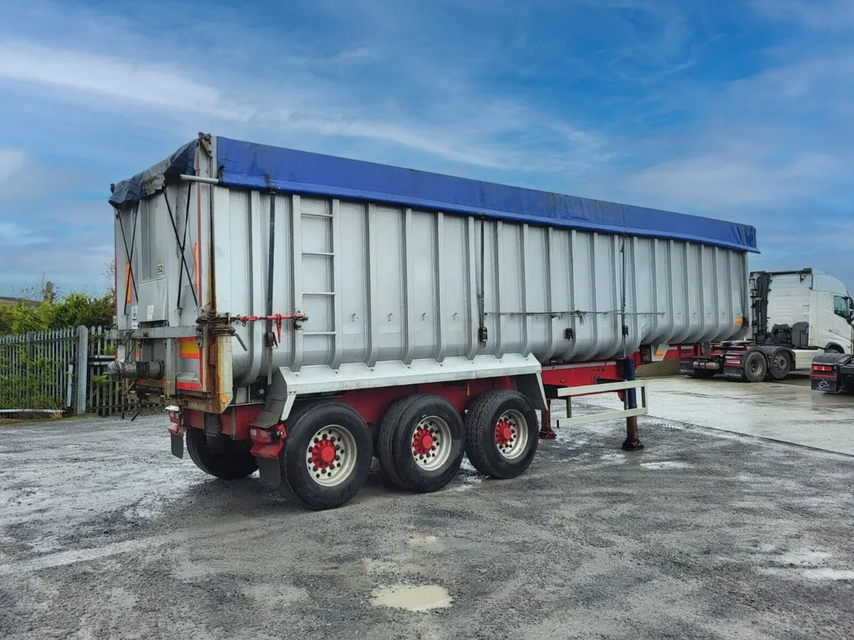 Fruehauf Bulk Tipping Trailer - Image 1