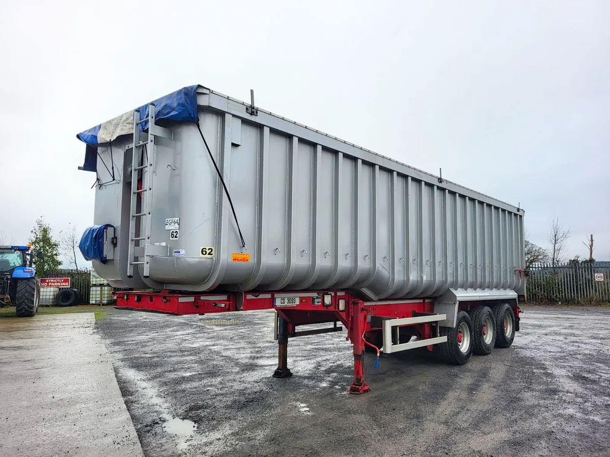Fruehauf Bulk Tipping Trailer - Image 3