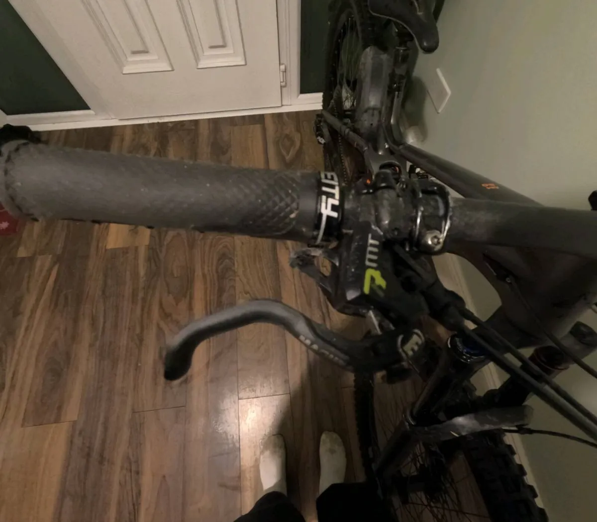 Enduro mountain bike - Image 3