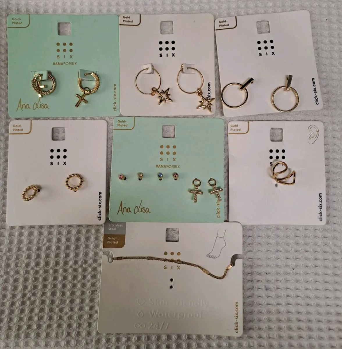 NEW Gold plated earrings from SIX - Image 1