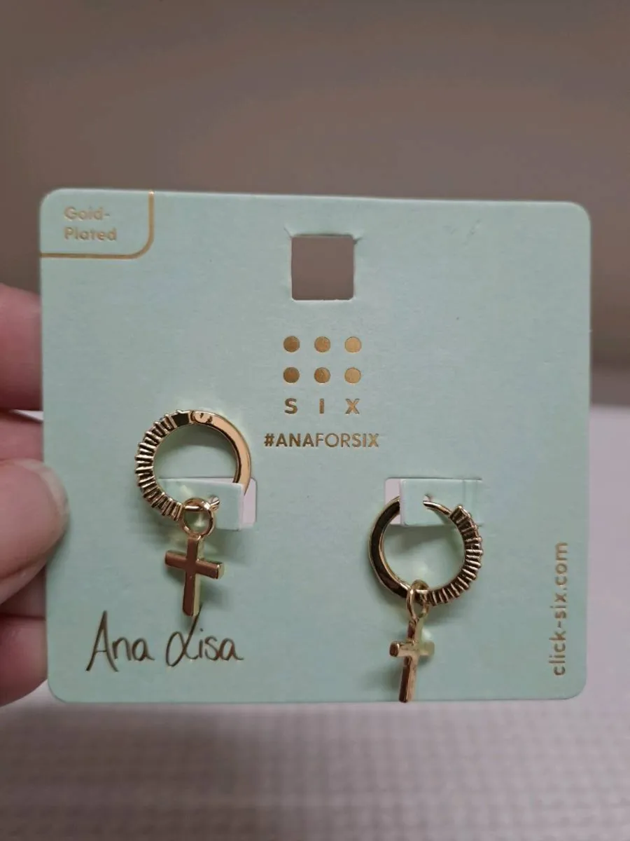 NEW Gold plated earrings from SIX - Image 3