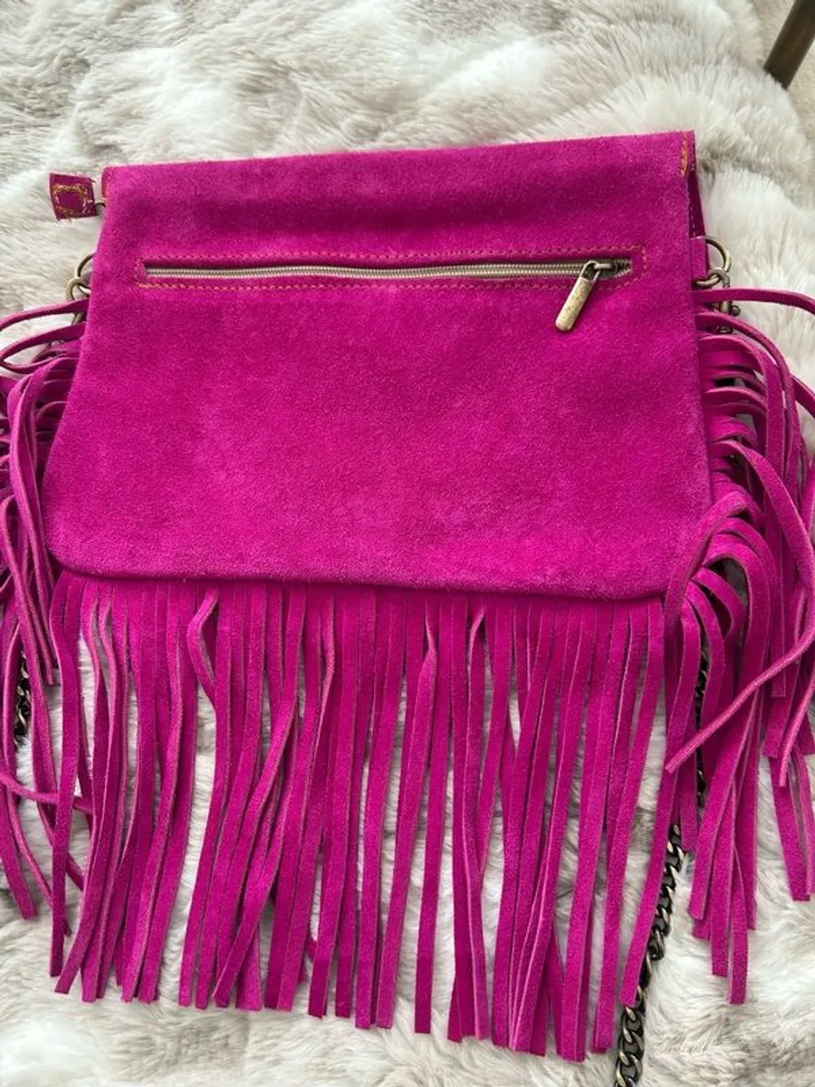 Suede Pink Shoulder Bag with chain strap - Image 3