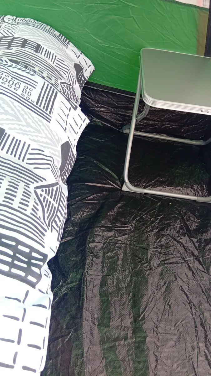 Tent - Image 2