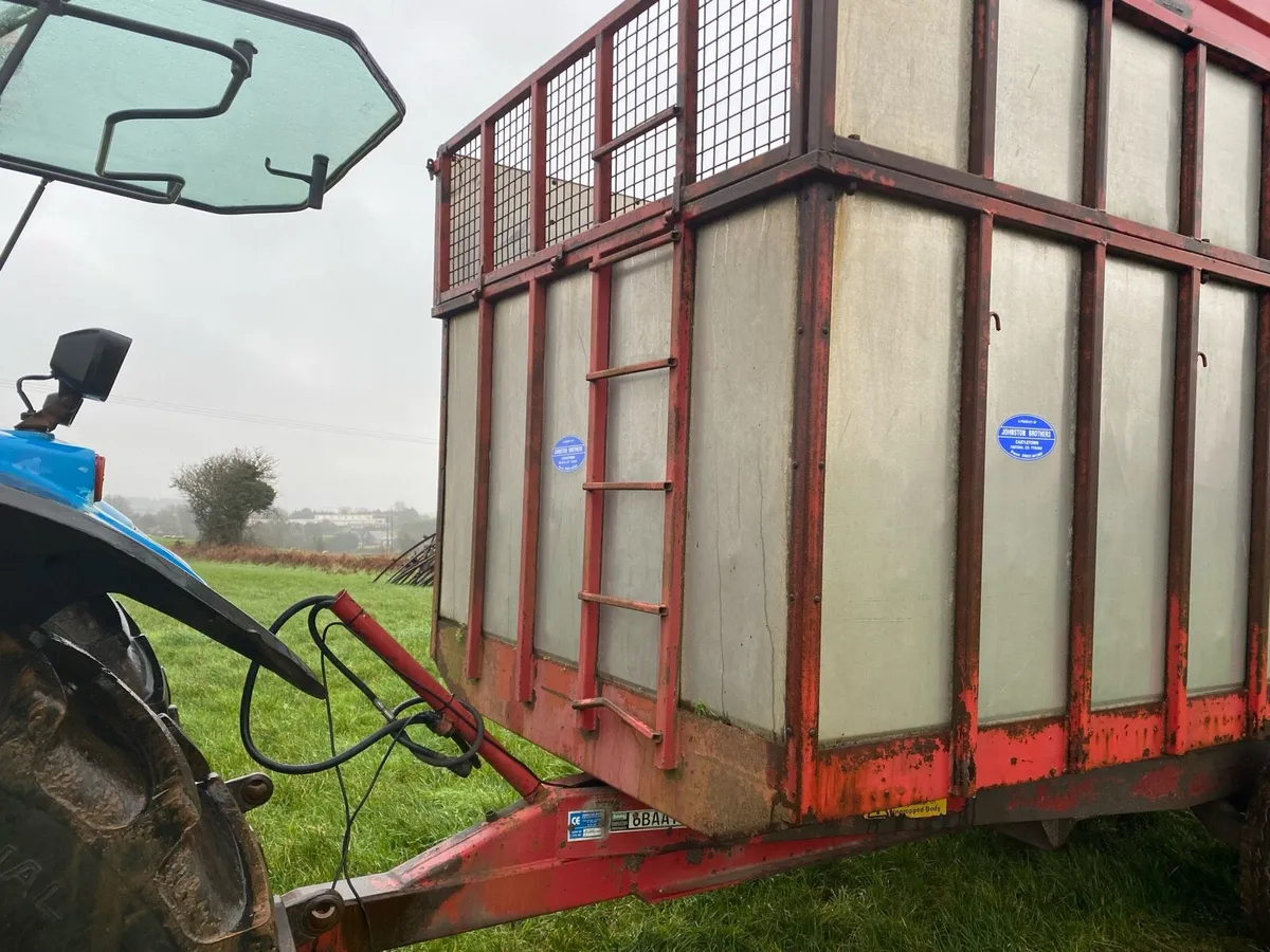 Johnston Silage-cattle trailer - Image 3