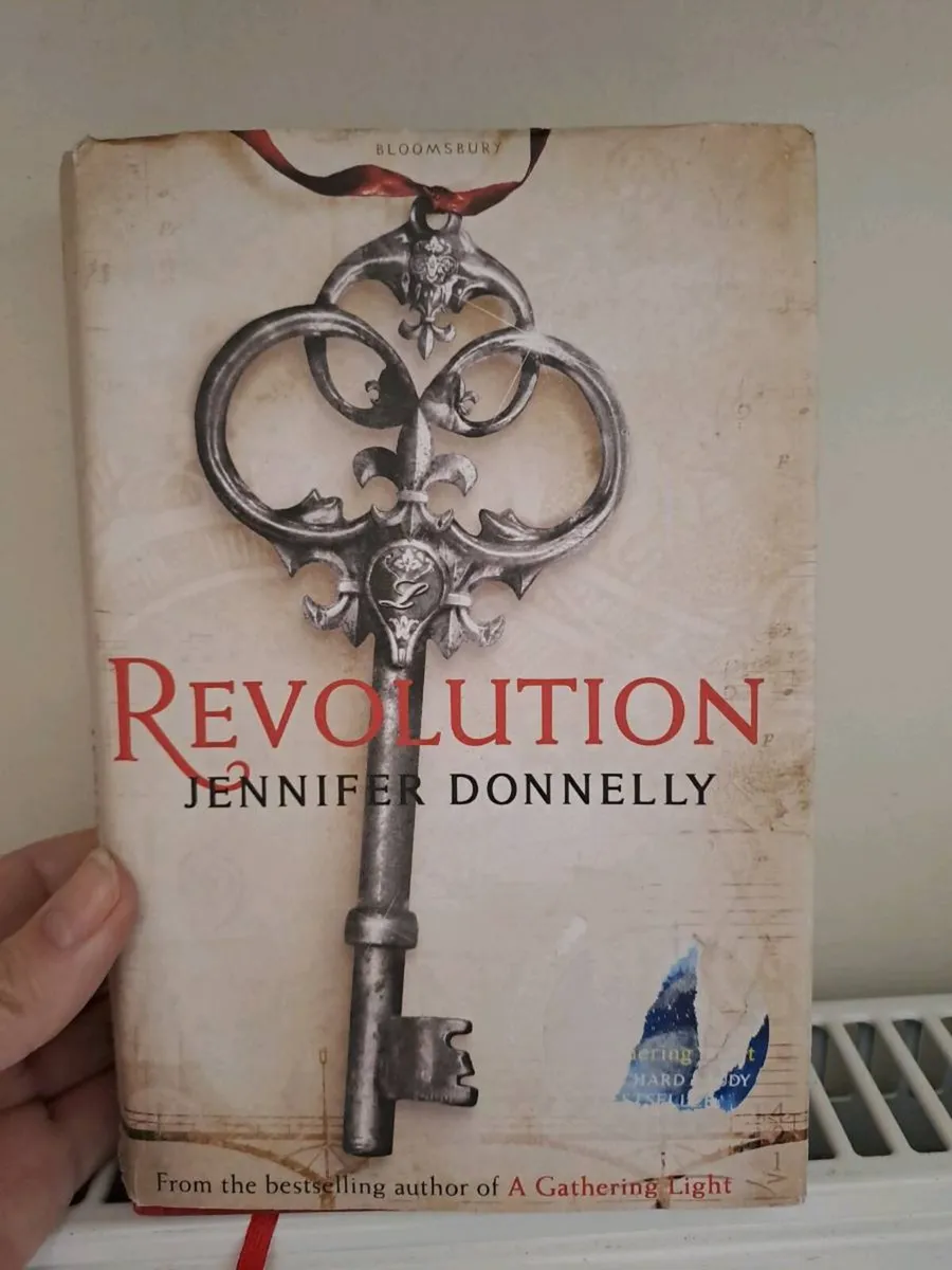 Revolution Jennifer Donnelly 1st Edition Hardback - Image 1