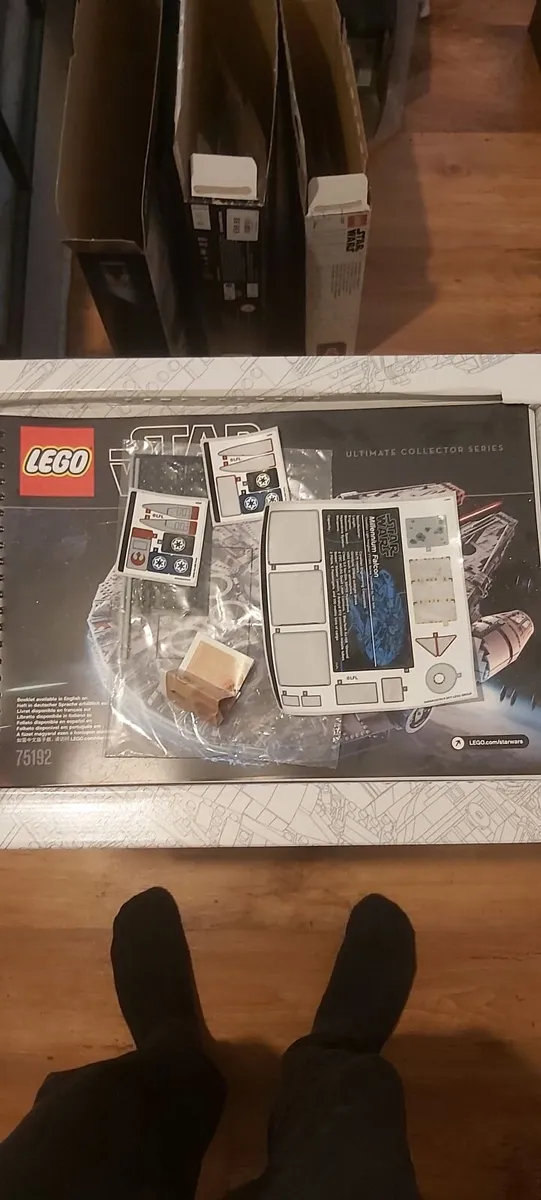 Lego Millennium Falcon 75192 - Image 2