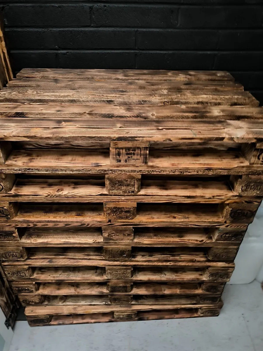 Torched & Varnished EPAL Euro Pallets €30 each - Image 4