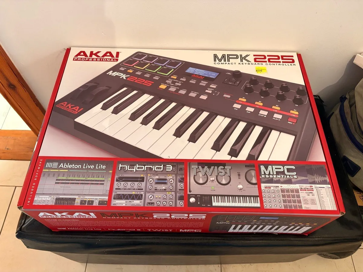Akai MPK225 Controller Keyboard - Image 1