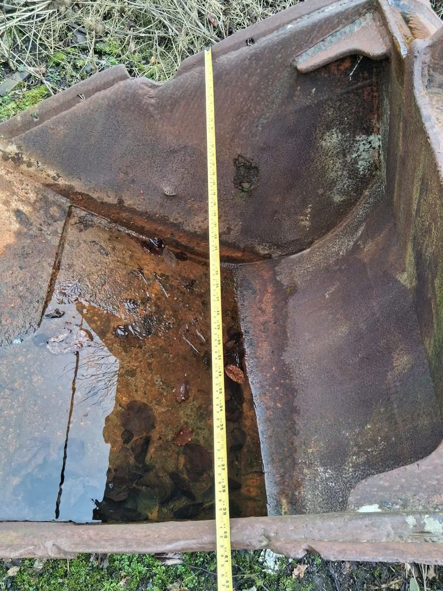 Digging bucket - 40 inch wide - Image 4