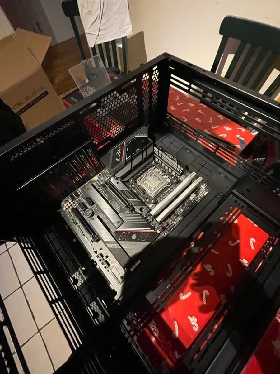 Professional Service Laptop Desktop Gaming Consoles Phone Repairs and Unlocks Gaming Desktop Gaming Consoles Xbox PlayStation Nintendo Steam Android Auto Apple Play Auto general electronics with services provided at your home or at our location - Image 3