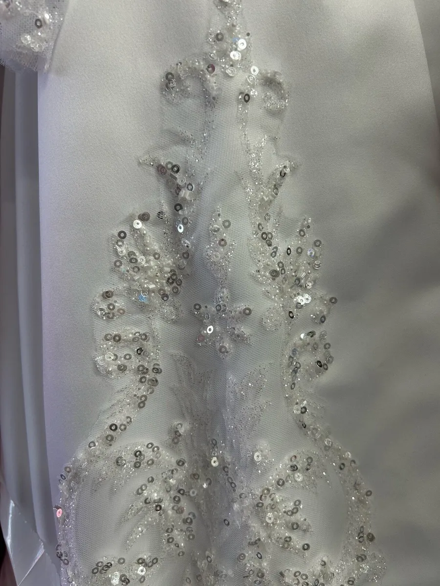 Communion dress - Image 3