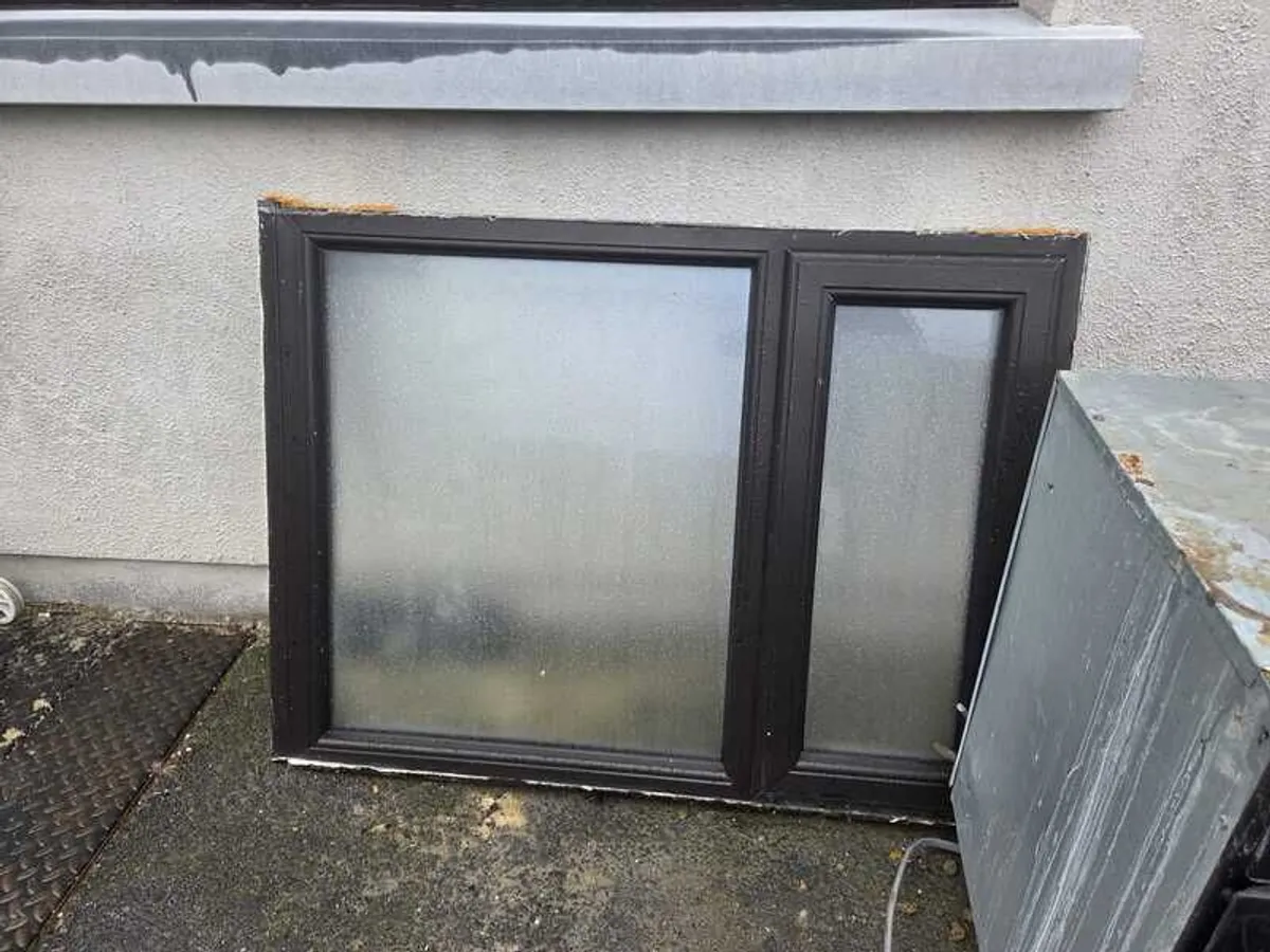 Windows and sills - Image 2