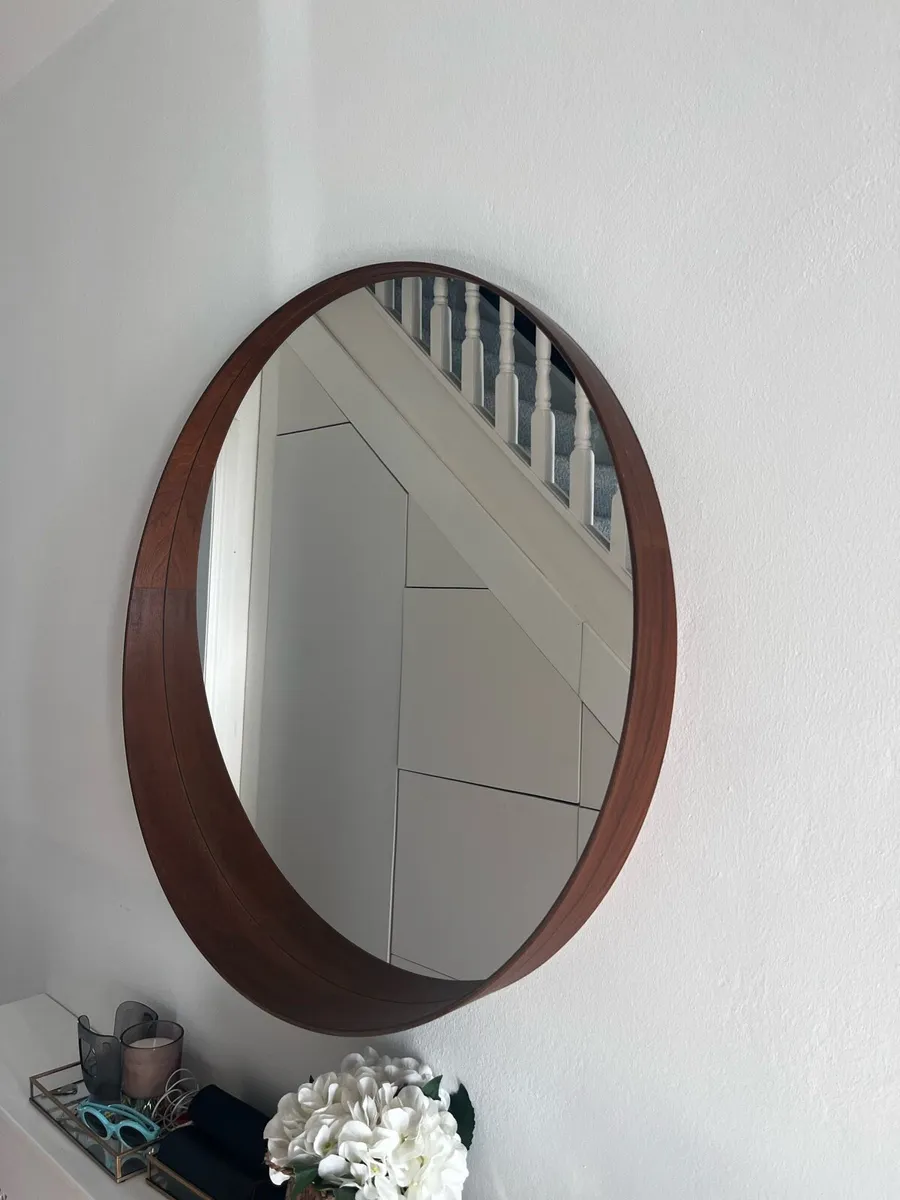 Wooden mirror