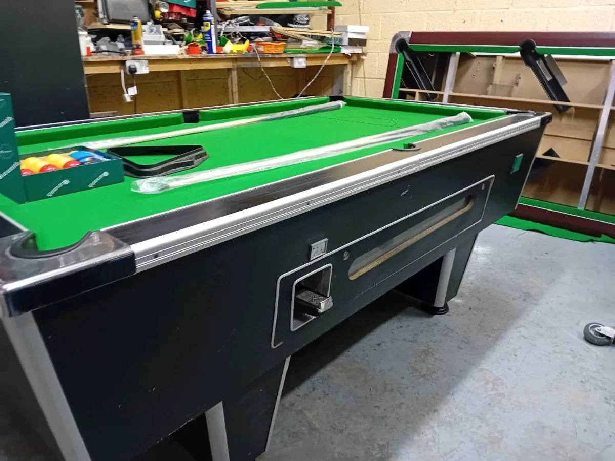 Pool Table - Image 4