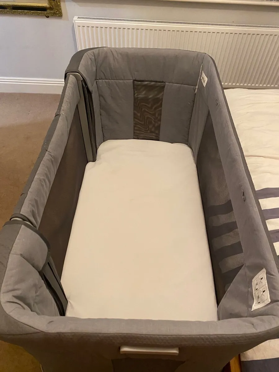 Chicco next to me forever cot - Image 3