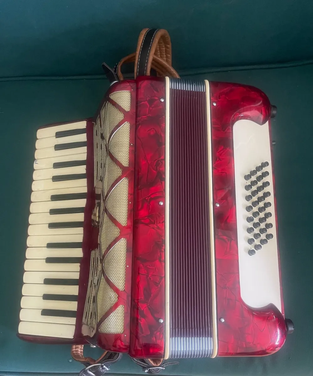 Accordion - Image 3