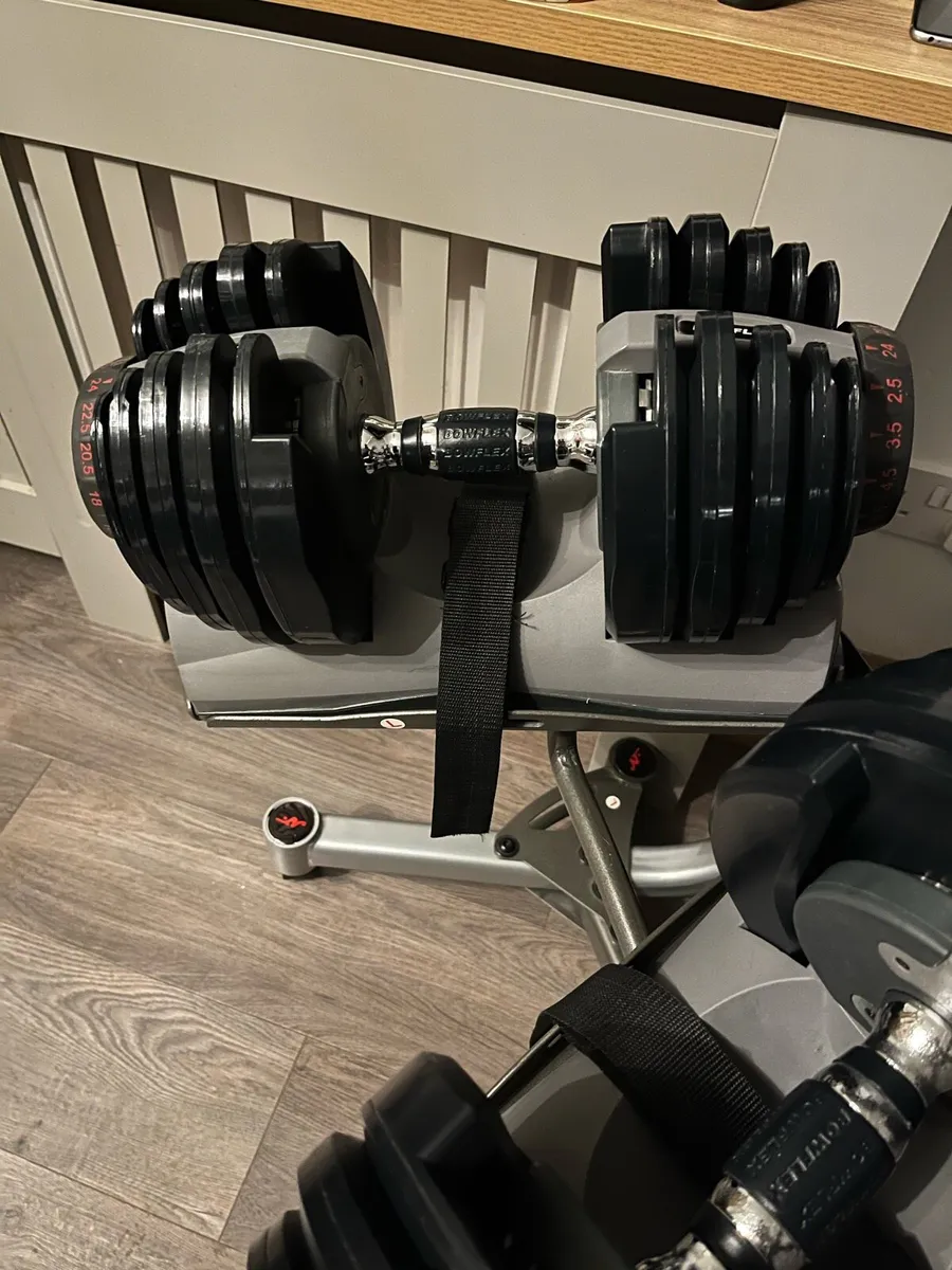 Bowflex adjustable dumbbells - Image 4