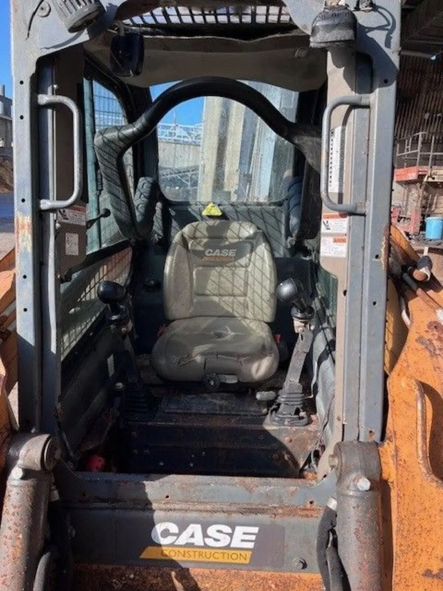 Case Skidsteer - Image 3