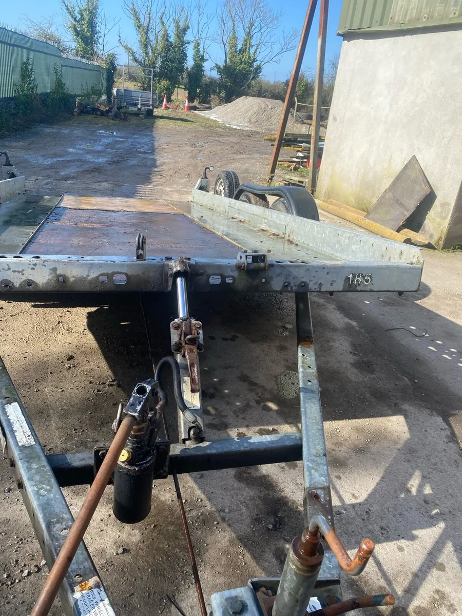 Brian James tilt bed trailer - Image 3