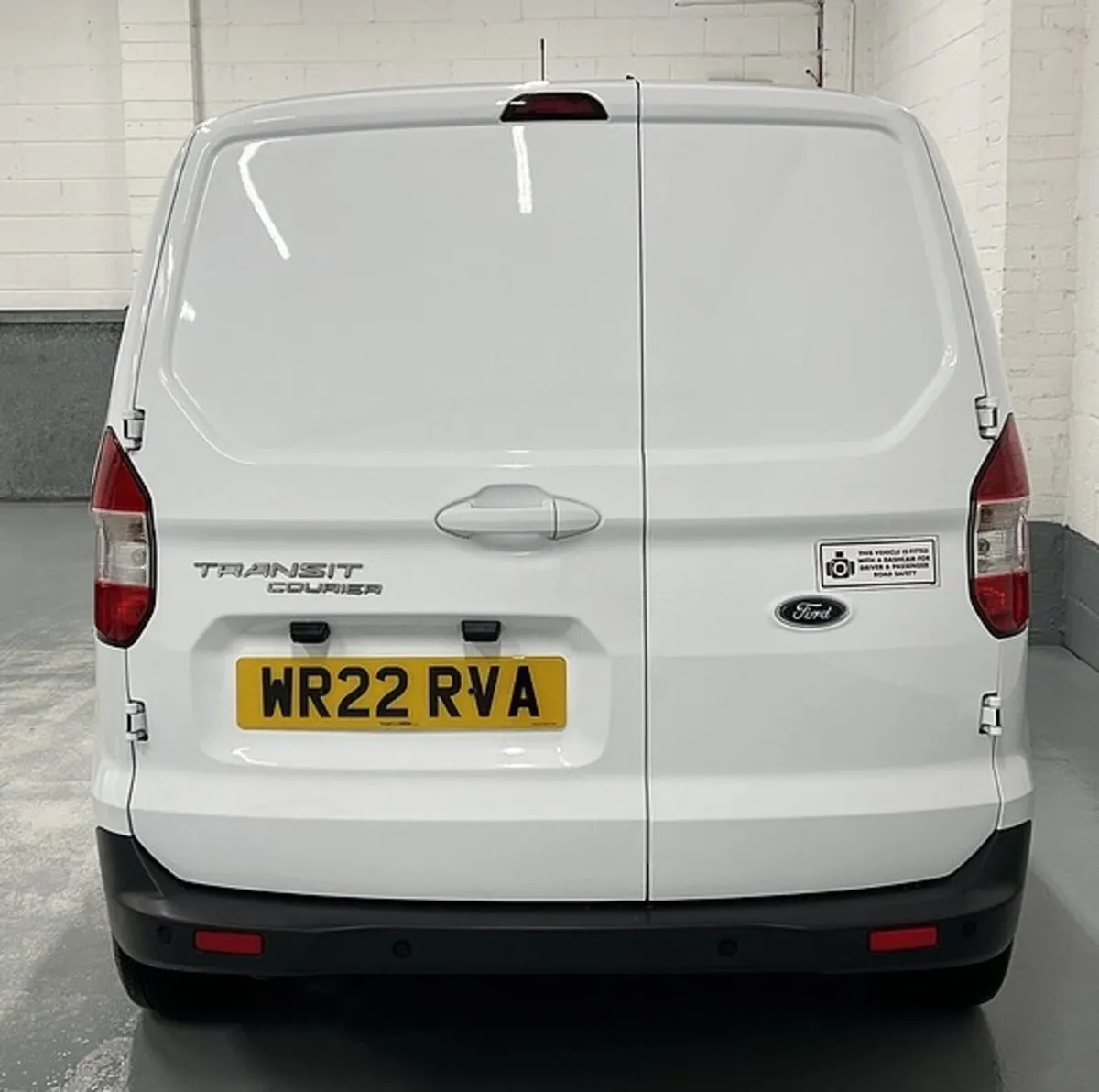 2022 Ford Transit Courier Panel Van - Image 3