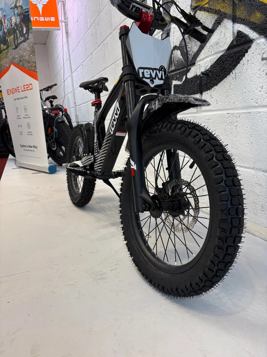 Revvi 18" Electric Balance Bike - MARCH SALE!!! - Image 3