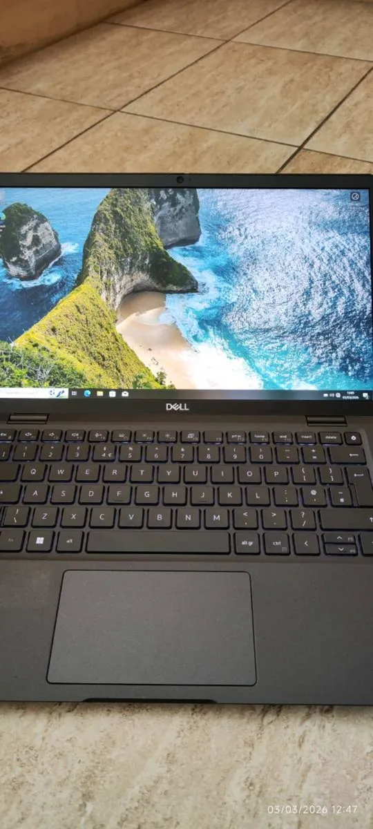 Dell Latitude laptop new - Image 1