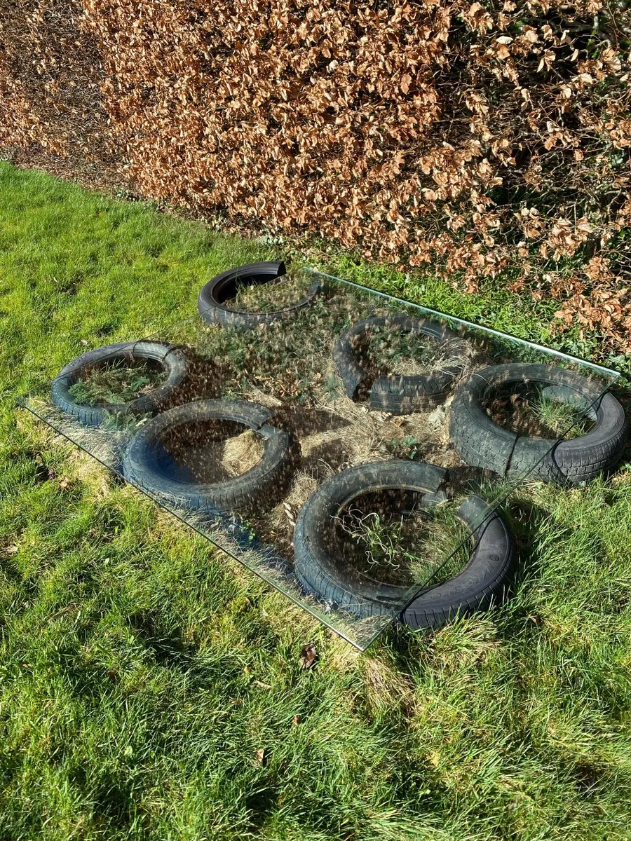 2 Large 10mm Toughened Glass Panels - Image 4