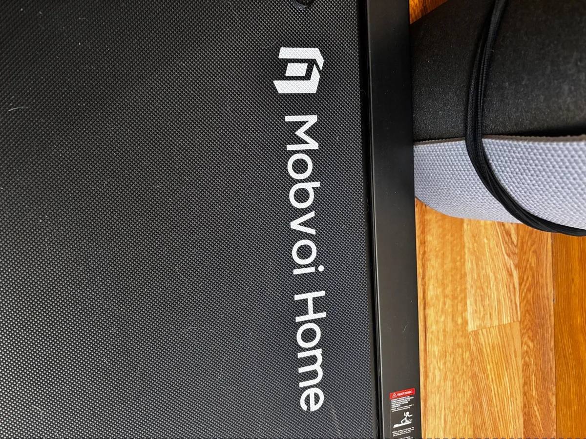 Walking pad with remote - Image 4