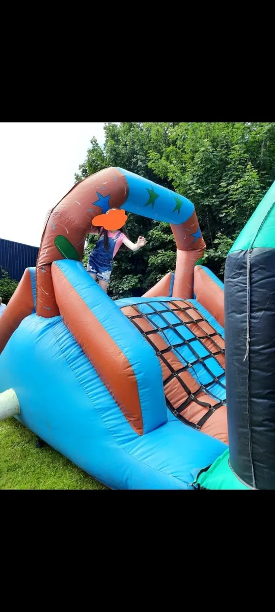 Bouncy Castle for sale - Image 2