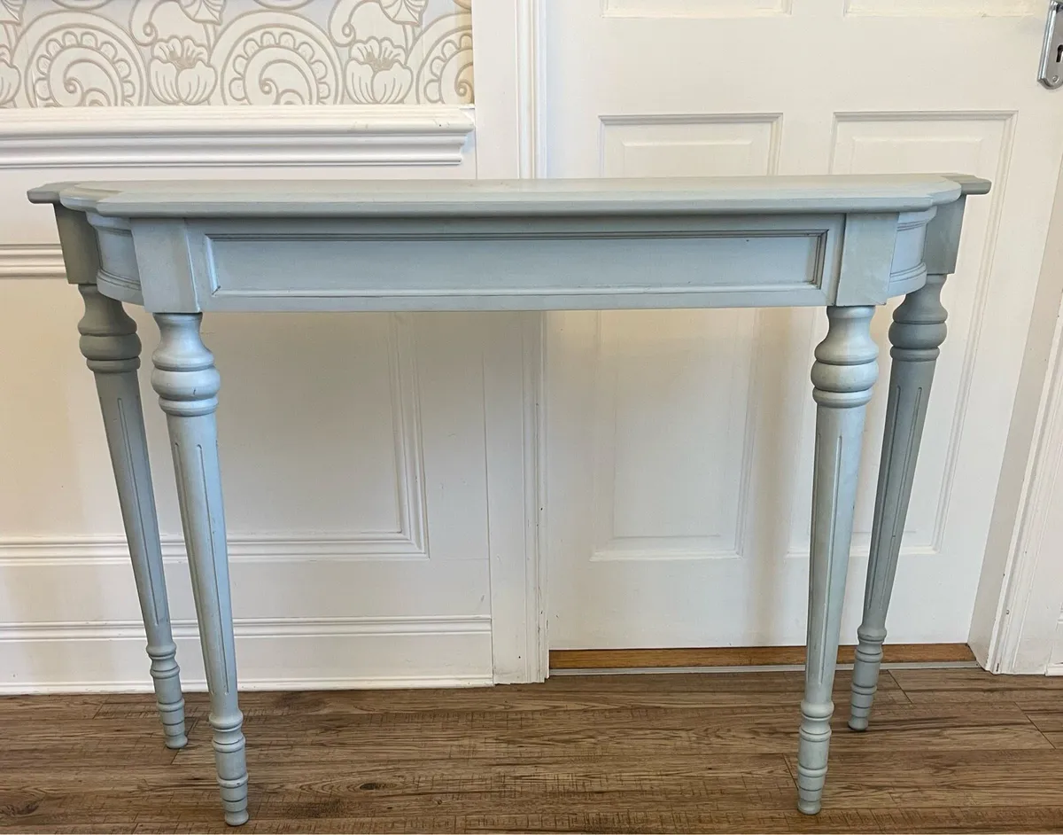 Console table - Image 1