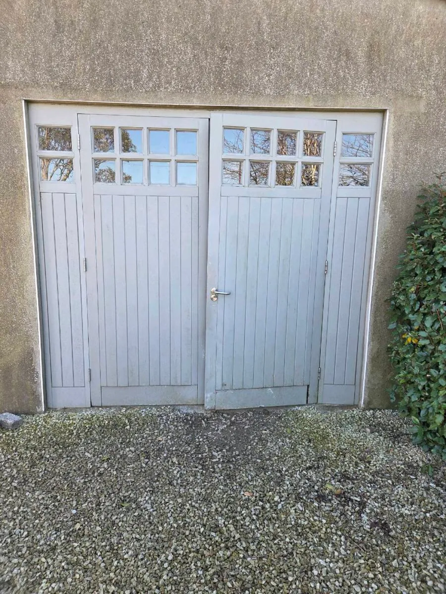 Garage Door Frame - Image 1