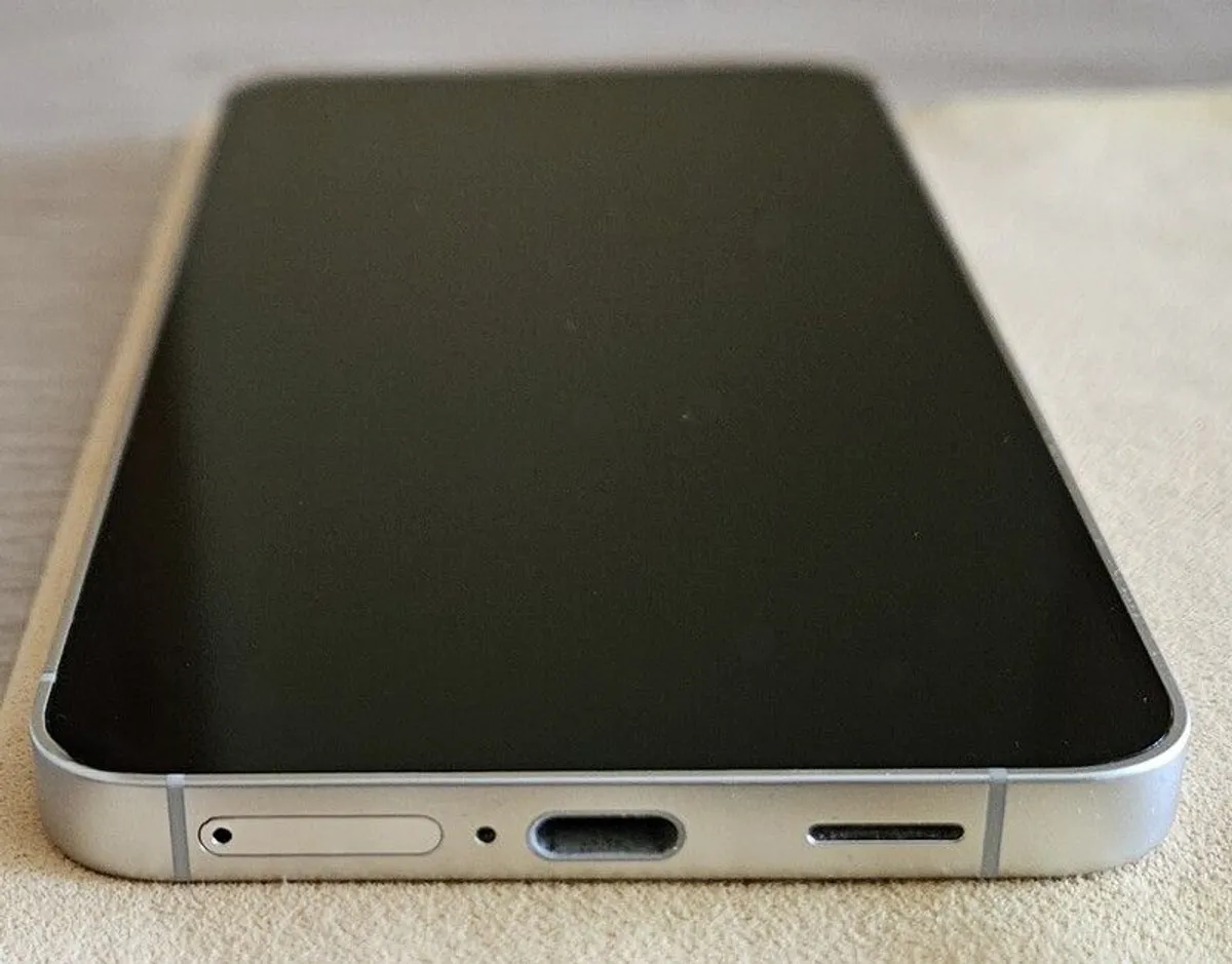 Samsung Galaxy S24 5G 256 GB - Image 4