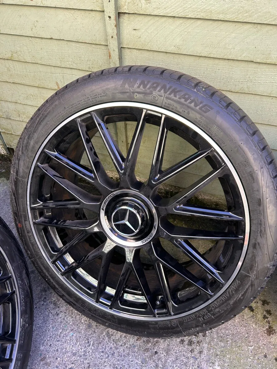 19’Mercedes AMG Wheels and tyres - Image 4