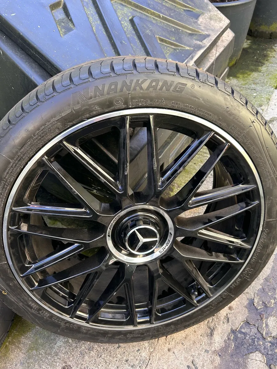 19’Mercedes AMG Wheels and tyres - Image 2